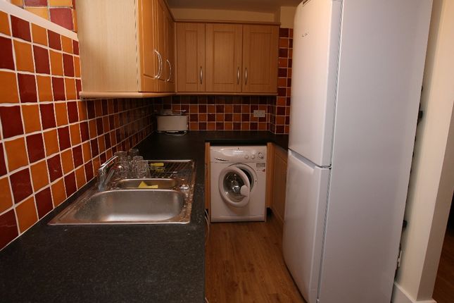 Shared accommodation to rent in 5A Miskin Street, Cathays, Cardiff