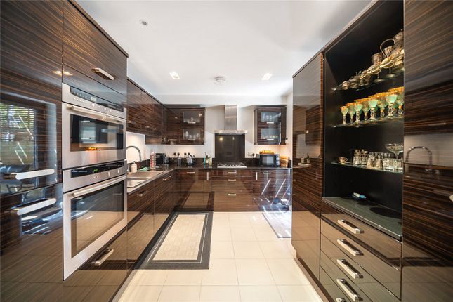 8, Salisbury Mews, London photo 4