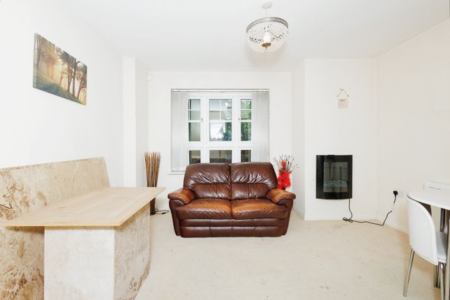Flat for sale in Larch Gardens, Manchester, Greater Manchester