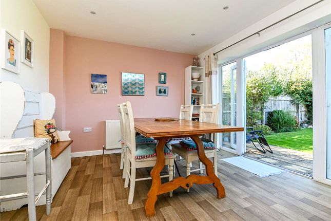 5, Wellingtonia Gardens, Lymington photo 4
