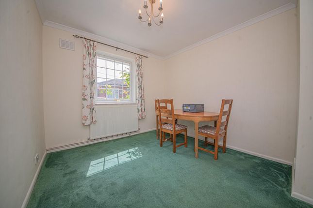 20, Boyatt Crescent, Eastleigh photo 4