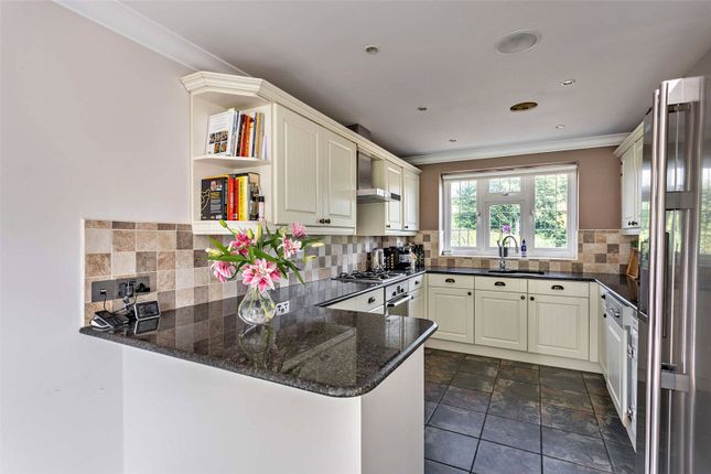 10, Common Road, Sevenoaks photo 4