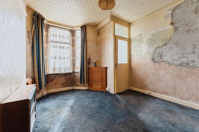 8, Yelverton Road, Birkenhead photo 4