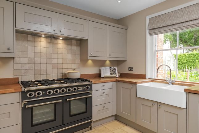 The Crescent, Romsey photo 5