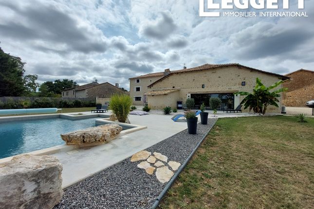 Villa for sale in Angoulême, Charente, Nouvelle-Aquitaine