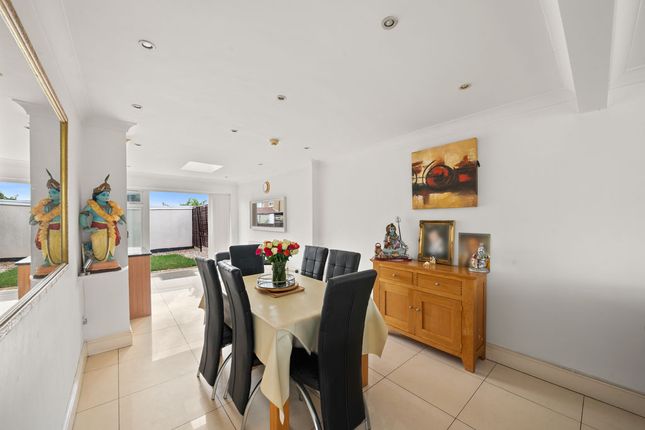98, Currey Road, Greenford photo 4