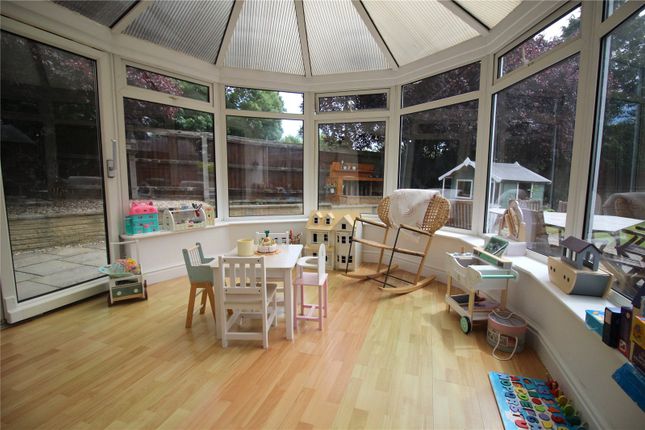 62, Caraway Drive, Swindon photo 4