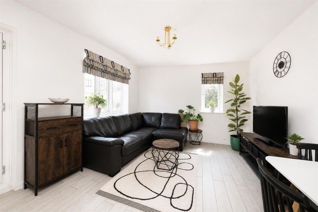1, Shire Court, St Albans photo 4
