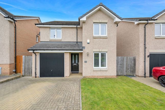 4-bed detached on Magnus Drive, Dunfermline, £310,000