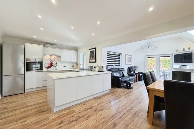 25, Oaktree Avenue, Preston photo 3