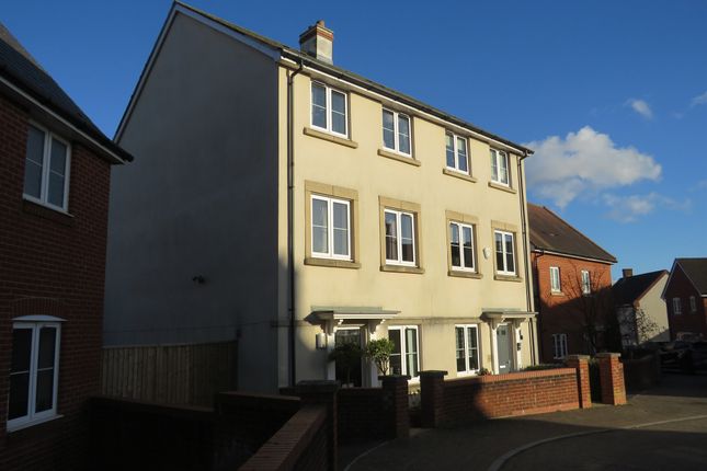 37, Holloway Close, Salisbury photo 2