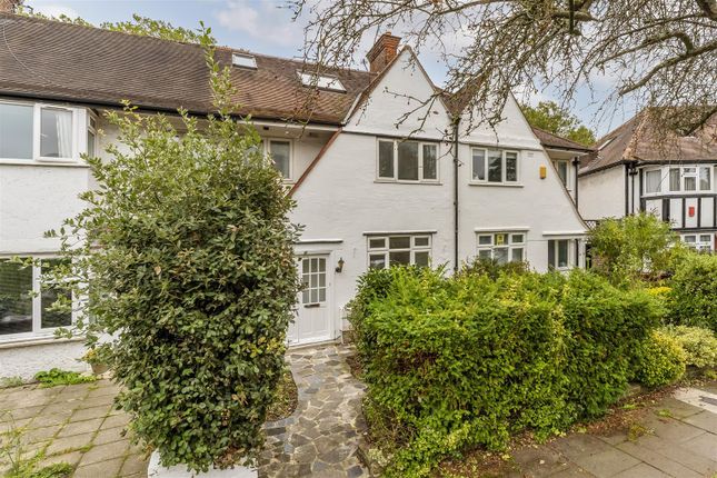 Thumbnail Terraced house for sale in Princes Avenue, Acton, London