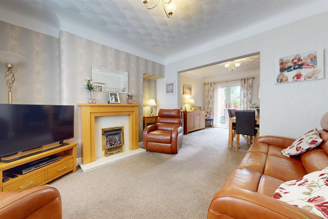 13, St. Lukes Road, St Helens photo 2