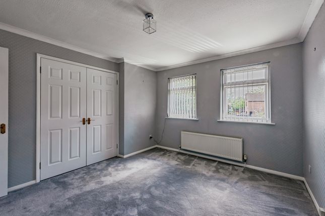 55, Churchill Road, Horley photo 4