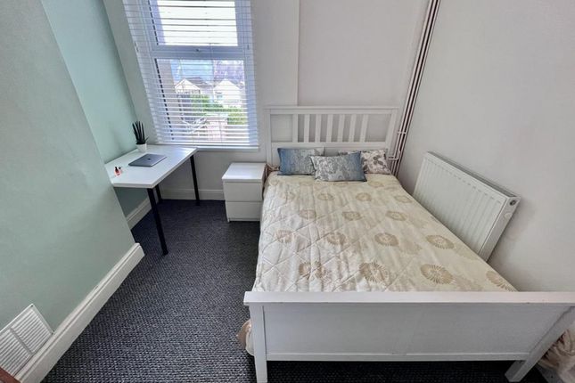 88 Marlborough Road, Swansea photo 4