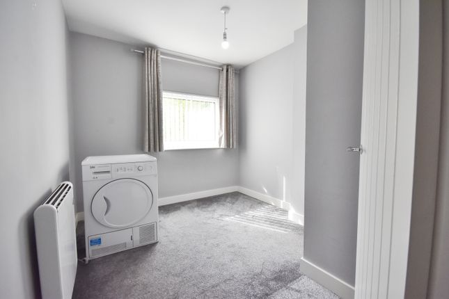Flat for sale in Stoke Park Mews, Coventry