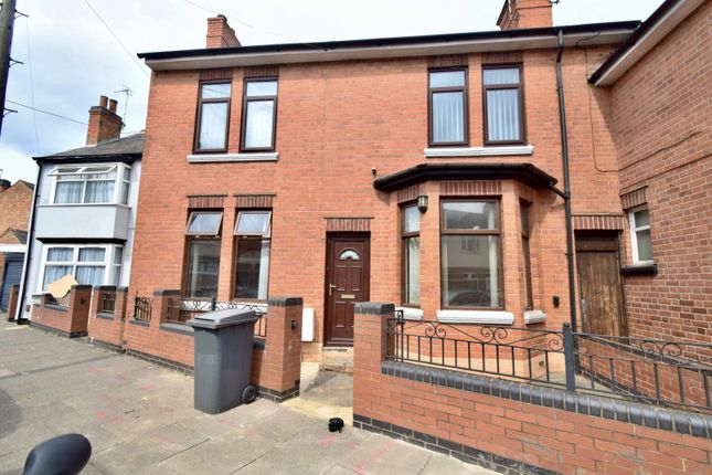 Saltersford Road, Rowlatts Hill, Leicester, Leicestershire, Le5 4De