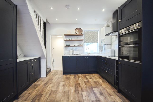 43 Holness Road, London photo 2
