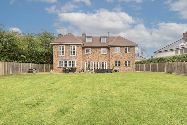 Thumbnail Detached house for sale in Blackmore Way, Wheathampstead, St.Albans