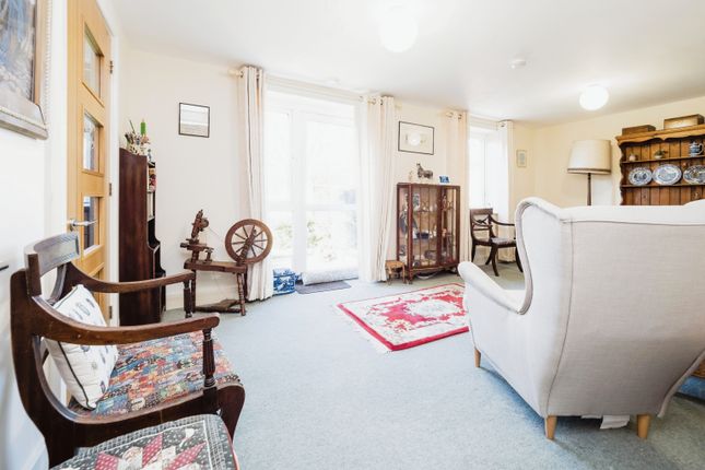 Apartment 9, Tythe Court, 141, White Hart Lane, Romford photo 3