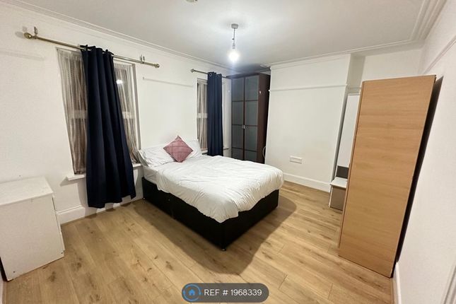 Thumbnail Room to rent in Cann Hall Road, London