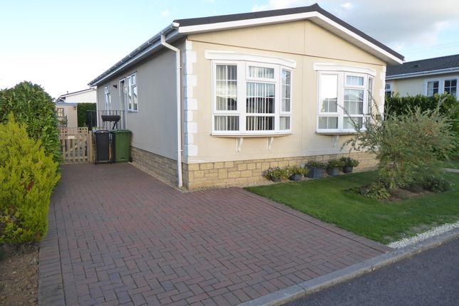 2-bed caravan on 40, Long Carrant Park, Cheltenham Road, Ashton under Hill, Evesham, Worcestershire, £169,950