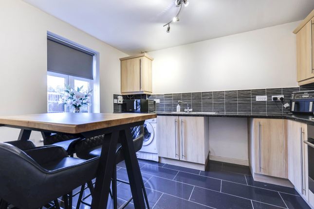 31, Oaklands Road, Leeds photo 4