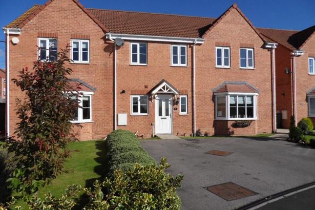 Thumbnail Town house to rent in Park Drive, Lofthouse
