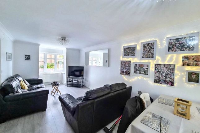 9, Aspen Way, Blyth photo 5