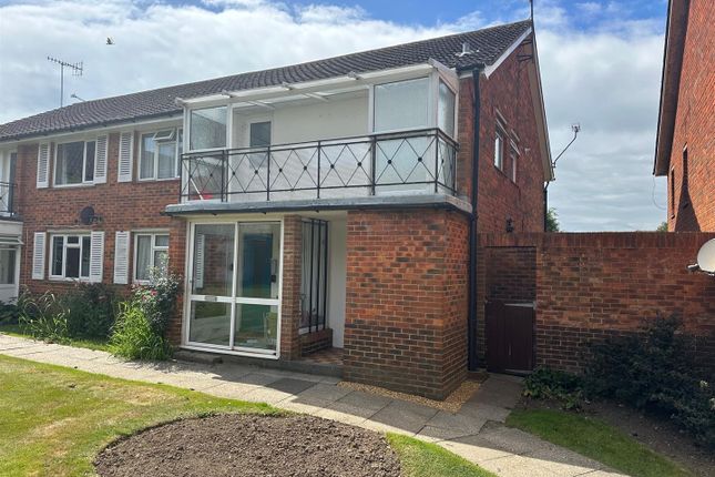 2 Bedroom House in BN12 5AA
