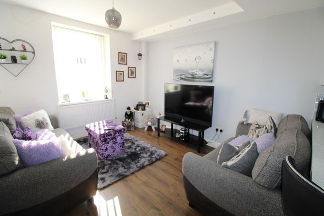 24, Pembroke Terrace, Bridgend photo 4