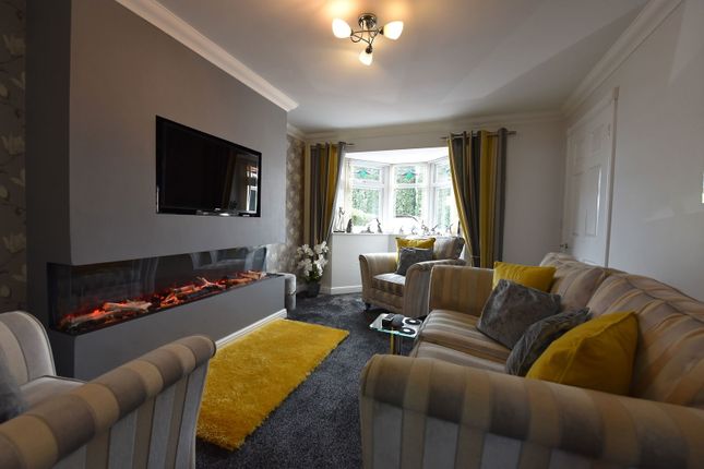 140, Tansey Green Road, Brierley Hill photo 2