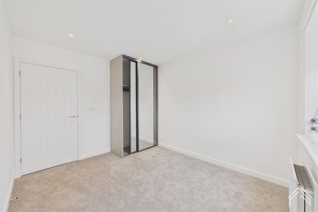 41231423, Rosefield Lane, Harlow photo 4