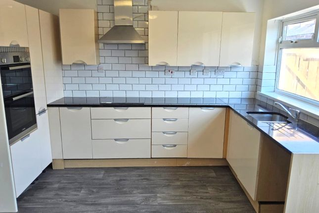5, Wenlock Road, South Shields photo 2