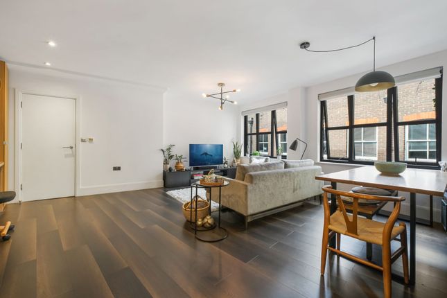 Flat 4/Sandys Row Apartments 2-3, Sandys Row, London photo 4