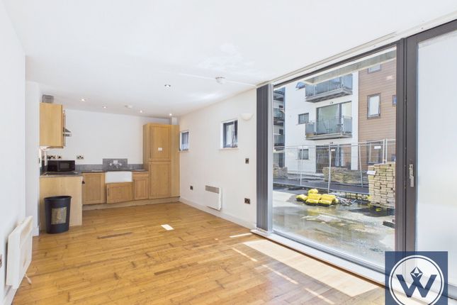 Apartment 25 Advent House, 2 Isaac Way, Manchester photo 3
