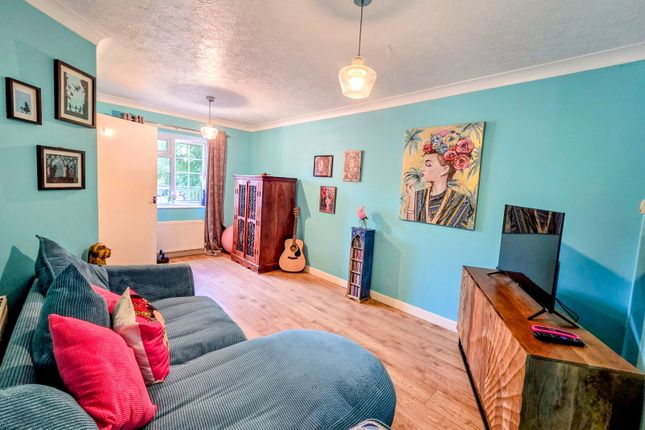 112, Highglen Drive, Plymouth photo 3