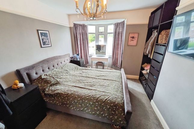 38, Naylor Avenue, Blaydon-On-Tyne photo 5
