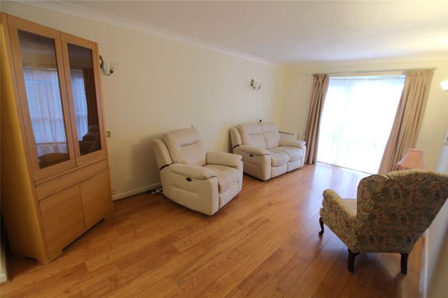 8 Borrowdale Court,, Gordon Hill, Middlesex photo 3