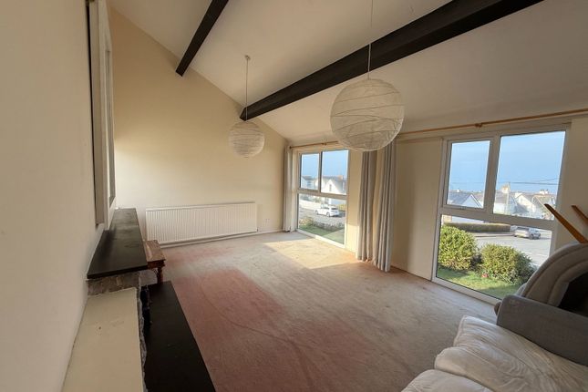 Cae Cloc,1, Station Road, Rhosneigr photo 4