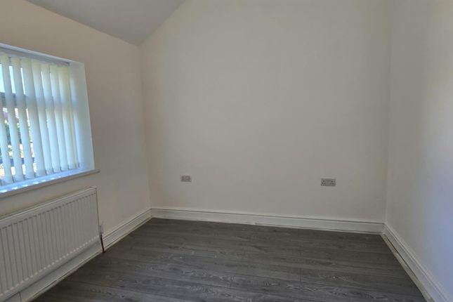 45, Bunkers Hill Lane, Bilston photo 5