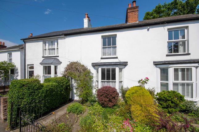 Thumbnail Terraced house for sale in Station Road, Charing