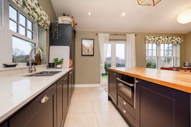 6, Hardley Road, Norwich photo 4