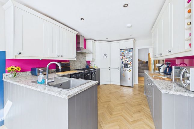 110 Harbour View Road, Bognor Regis photo 3