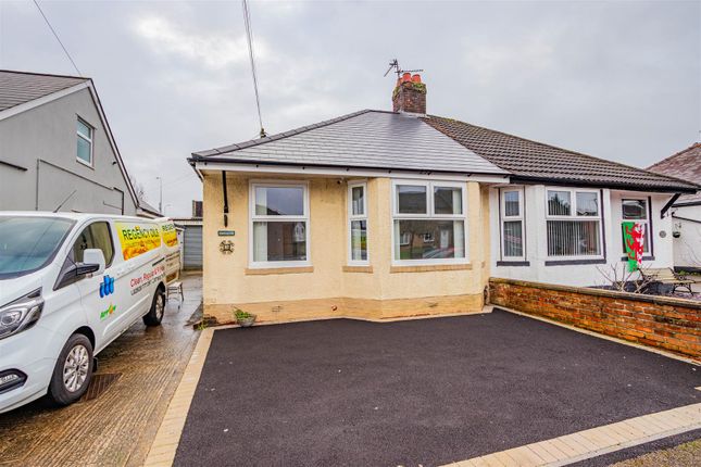 Thumbnail Bungalow to rent in Ely Road, Llandaff, Cardiff