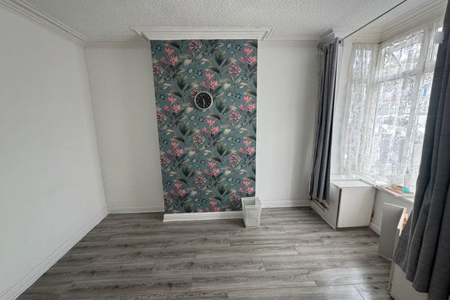 31, Kenelm Road, Birmingham photo 4