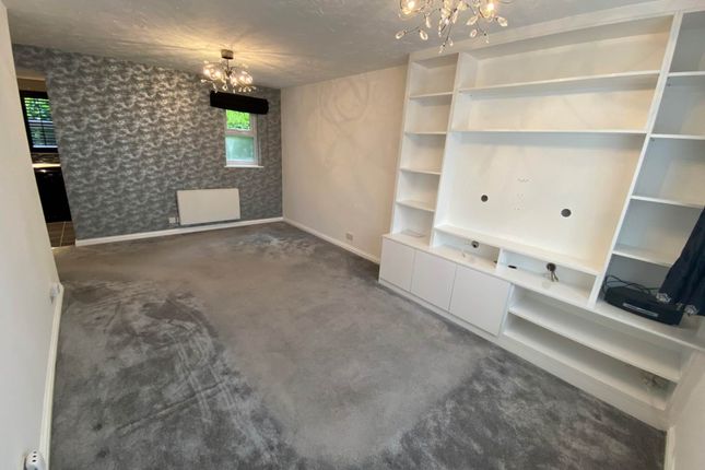 27, Corfe Close, Borehamwood photo 2