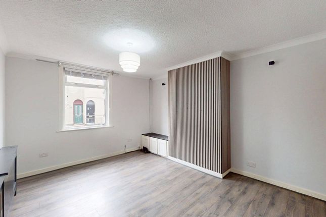 40 Dicconson Lane, Bolton photo 2
