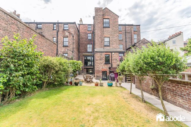 14, Beach Lawn, Liverpool photo 4