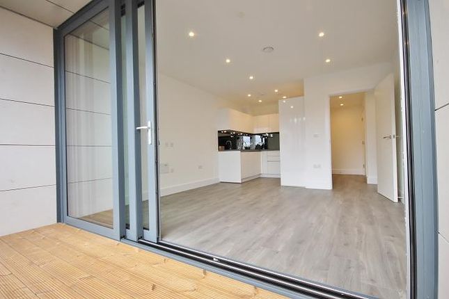 2, Kempton House, 122 High Street photo 4